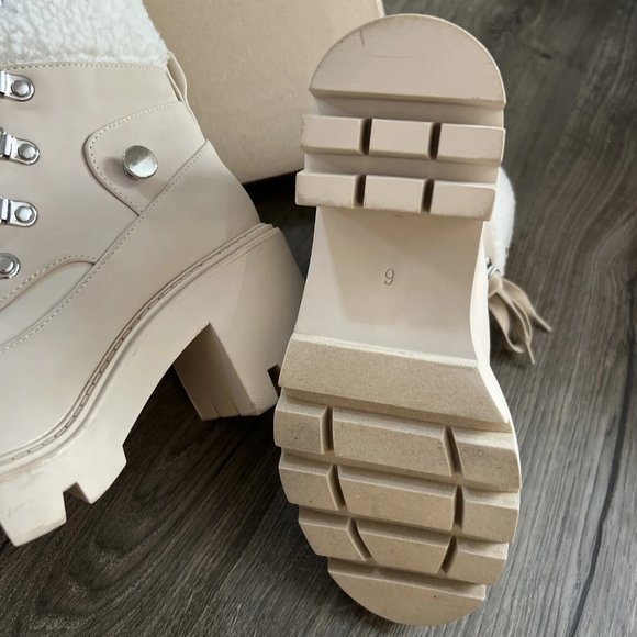 Steve Madden Women's Northern Lug-Sole Duck Booties Floor Model Check Pics B4HP - Picture 5 of 9